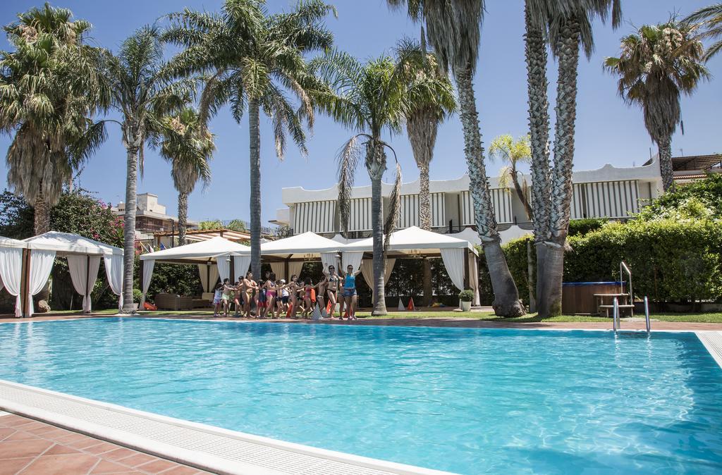 Redebora Hotel